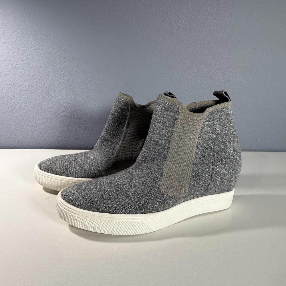 Mia Grey Knit Hidden Wedge Sneaker Boots Elastic Side Gore Booties Size 7โ